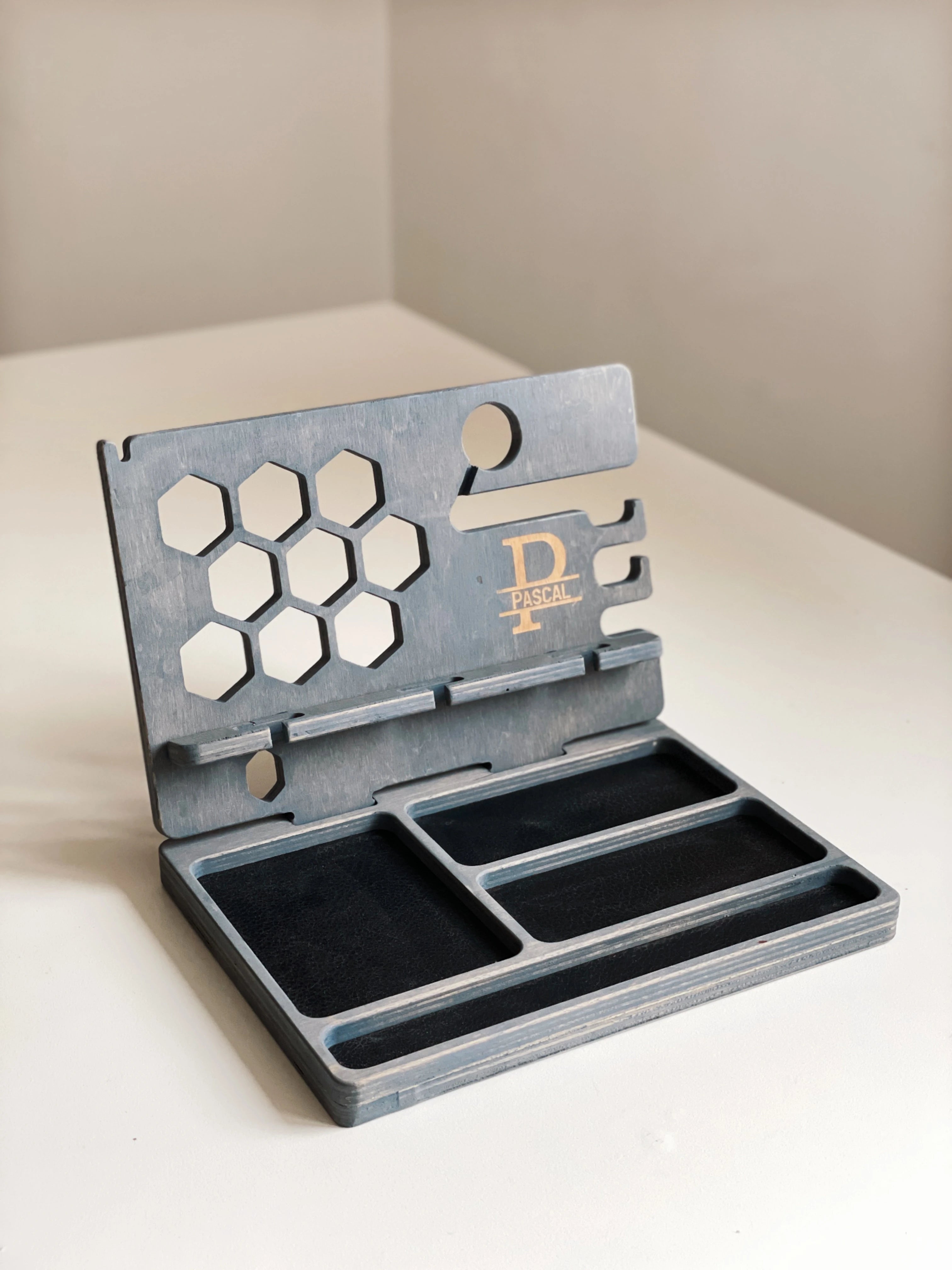 Desk organizer "Keepy"