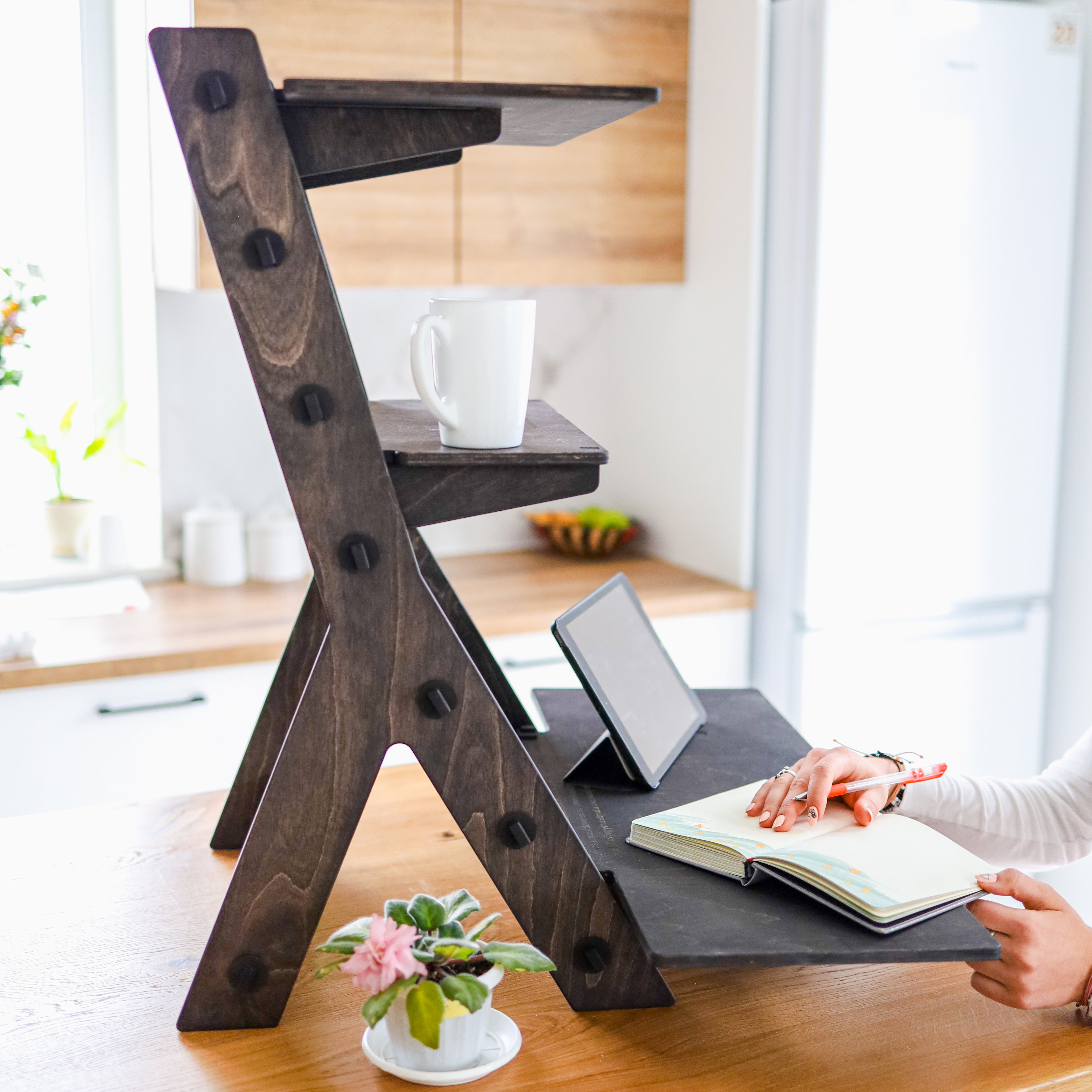 Ladder pattern standing desk by LifeHelperCo