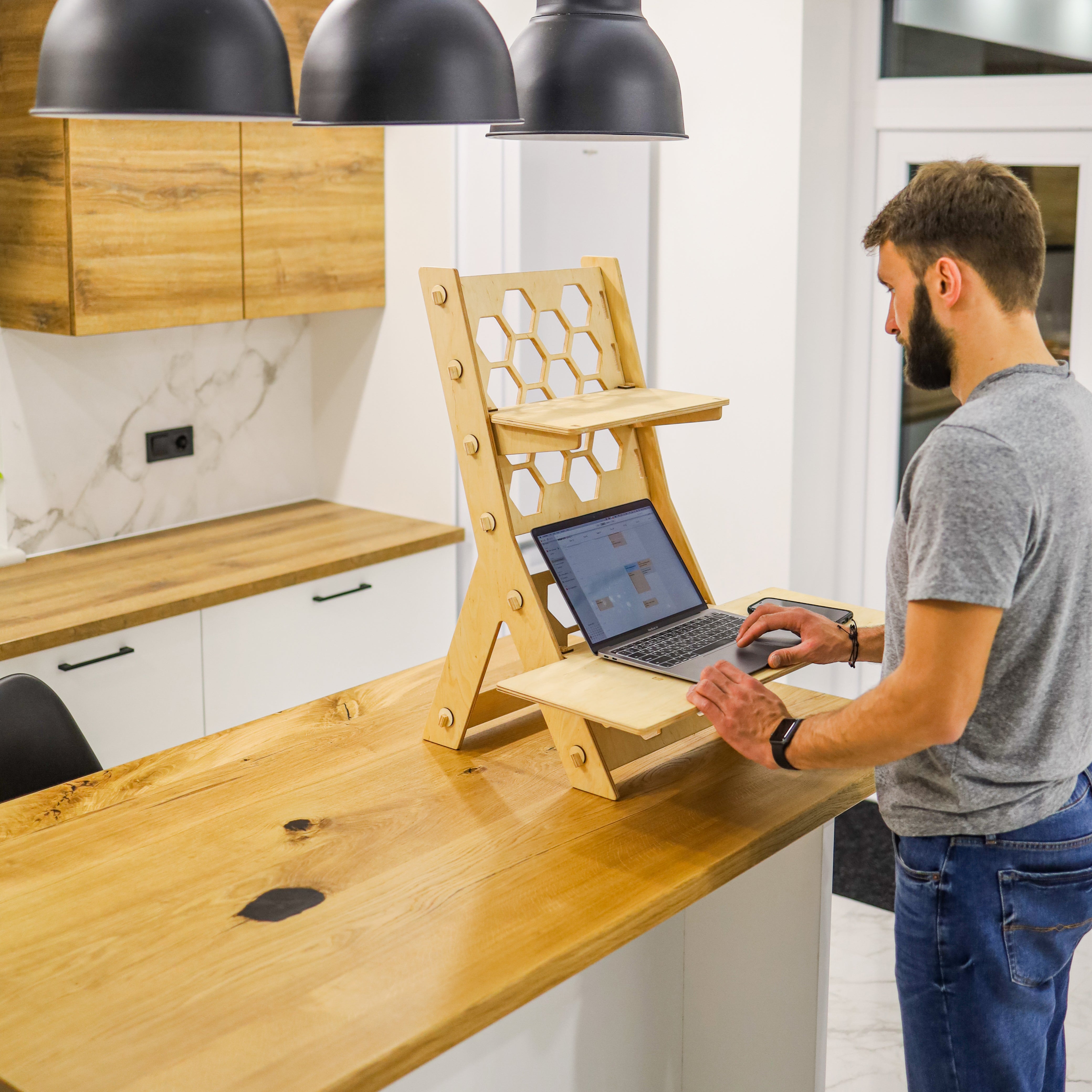 Hexagon pattern standing desk by LifeHelperCo