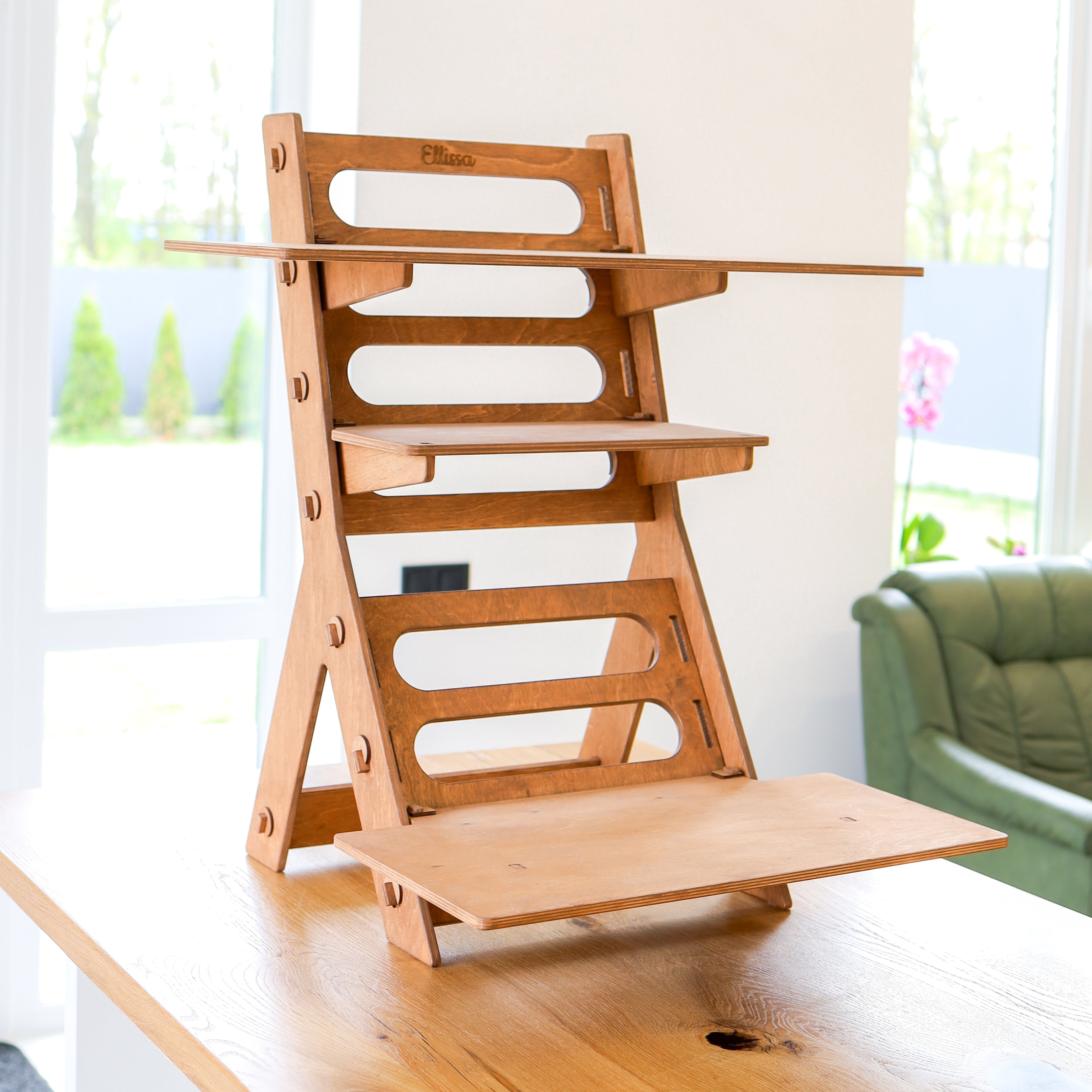 Ladder pattern standing desk by LifeHelperCo